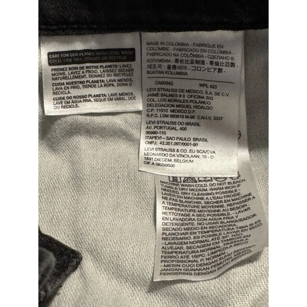 Levis description levi